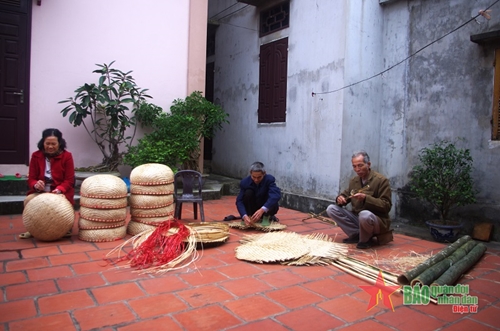 Thăng trầm làng nghề đan tre ở Phú An